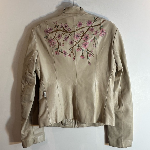 CUERO Sz M Leather Jacket Handpainted Cherry Blossoms Zipper Closure Lined - Picture 5 of 14